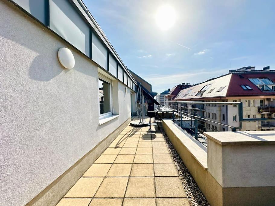 Apartament Riverside Budapest - Free Parking Zewnętrze zdjęcie